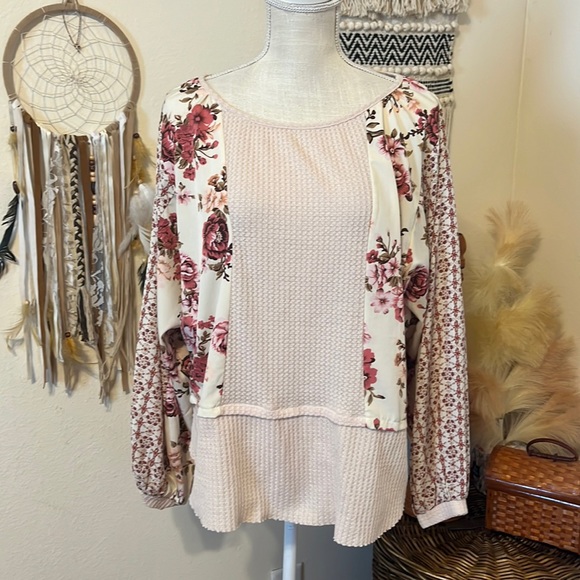 Umgee Women’s Cream Floral Print Top / Size Medium / Umgee Women’s Top - Picture 1 of 7